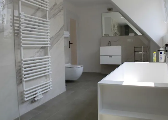 Semesterbostad Almyssen