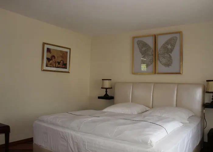 Almyssen Semesterbostad *